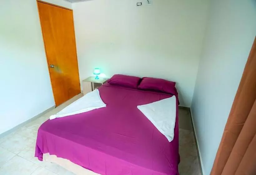 Aamiaismajoitus (B&B) P.n Manchineel Road Providence Island Ecorelax