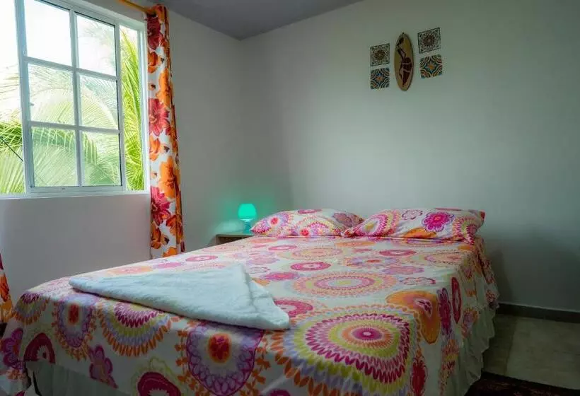 Aamiaismajoitus (B&B) P.n Manchineel Road Providence Island Ecorelax