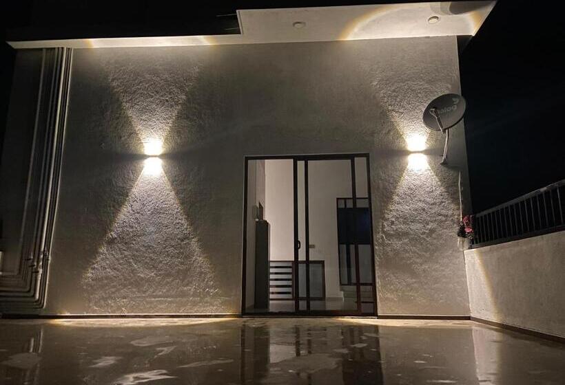 Отель Aurelia Inn