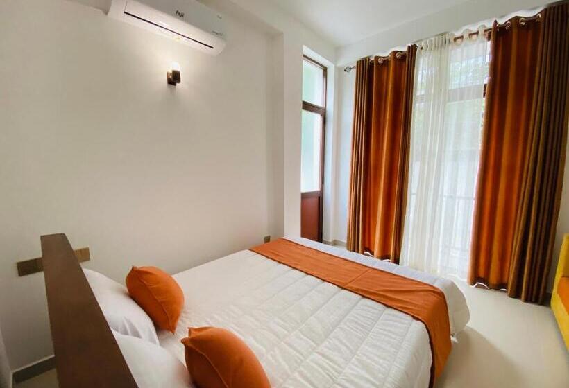 Отель Aurelia Inn