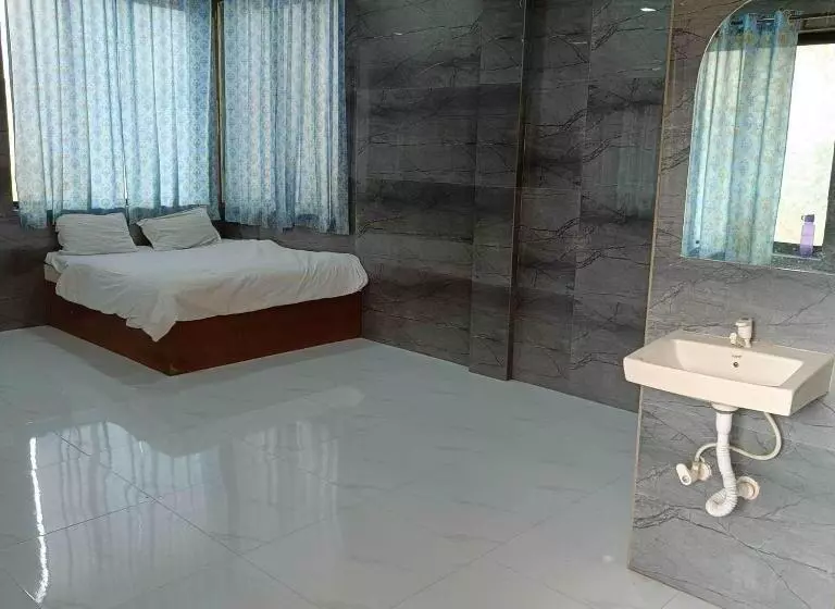 Hotelli Tulsi Resort