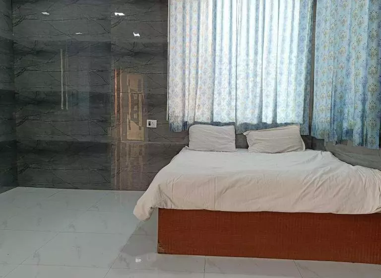 Hotelli Tulsi Resort