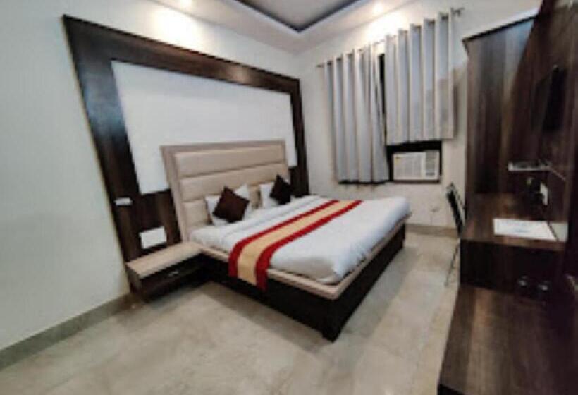 בית מלון כפרי Perfect Stayz Dwarkesh Haridwar