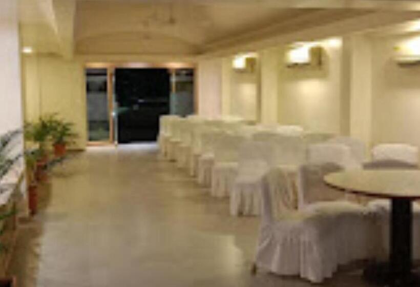 酒店 Shripad Continental Amravati