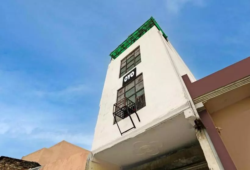 Oyo Flagship Hotel Vasundhara Heights