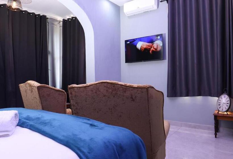 بنسيون 235 Lodge