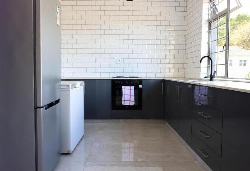 بنسيون 235 Lodge