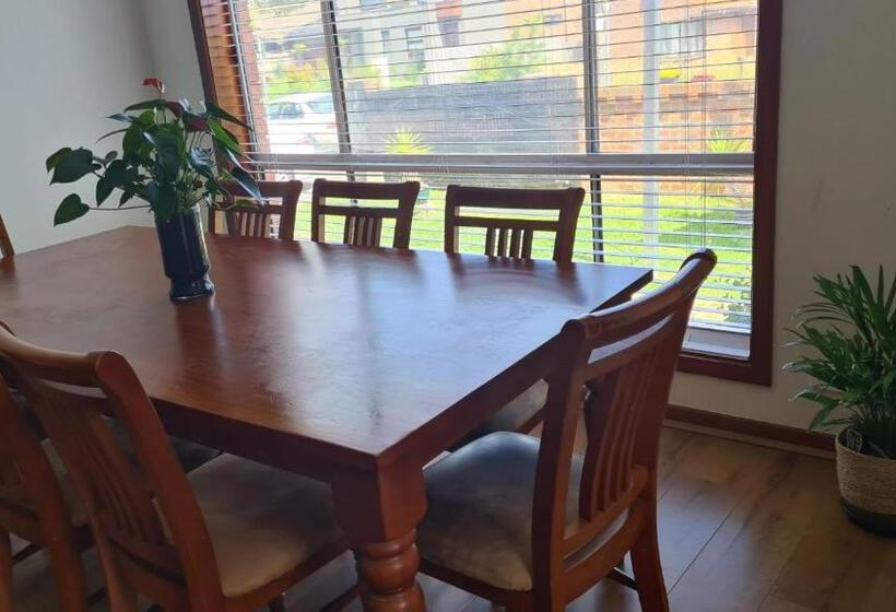 ペンション Clayton Living Town House At Monash Doorstep