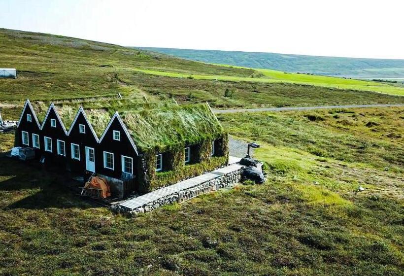 پانسیون Fagrafell Hostel