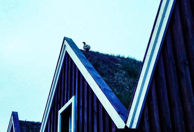 پانسیون Fagrafell Hostel