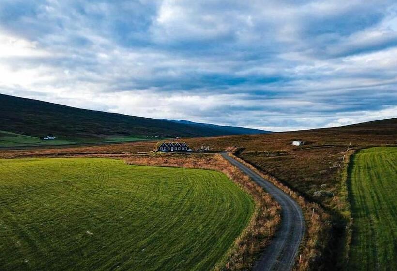 پانسیون Fagrafell Hostel