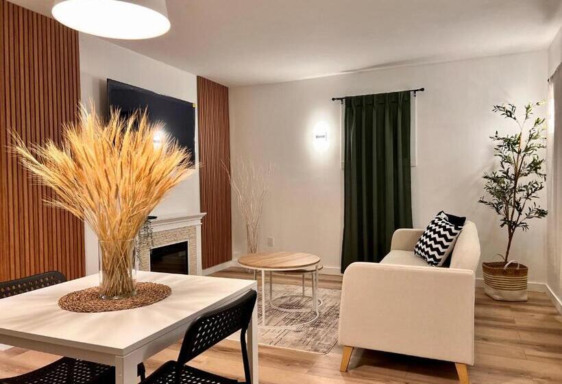 Panzió Hideout City