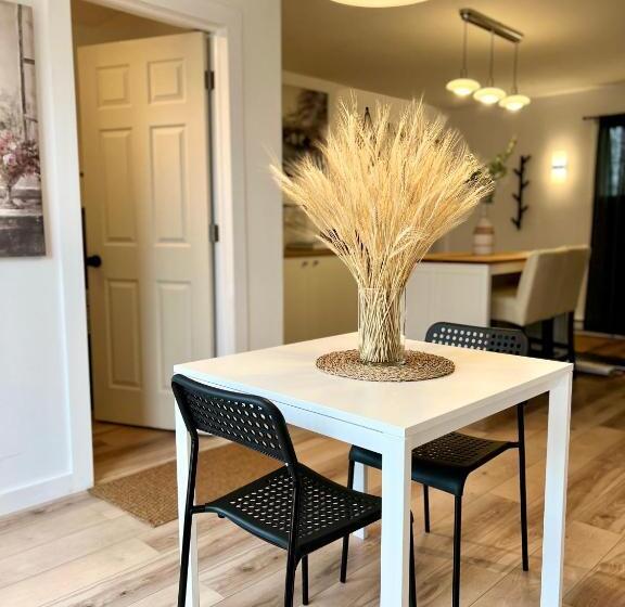 Panzió Hideout City