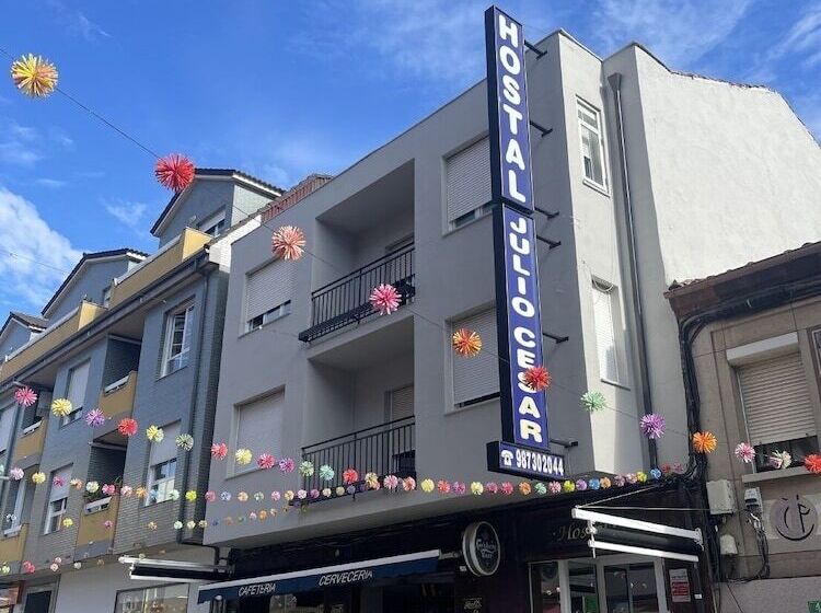 پانسیون Hostal Julio Cesar