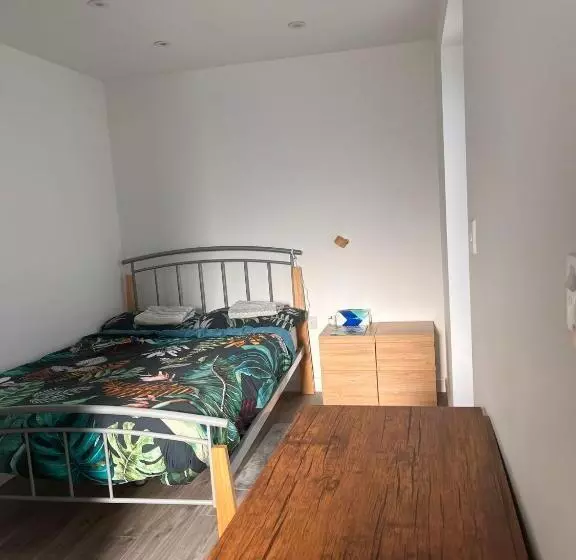 ペンション Mini Guesthouse   Urban Escape