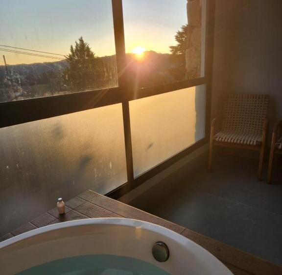 Wanderlust Experience