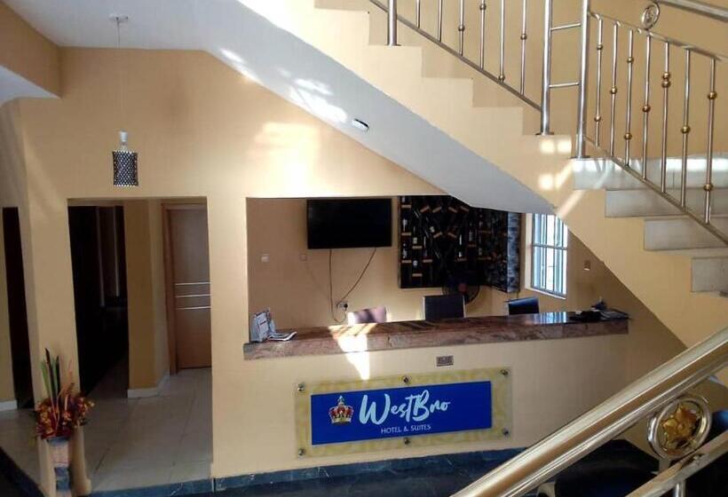 Westbro Hotel And Suites