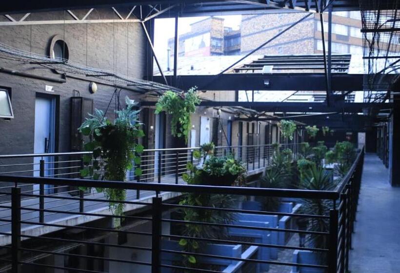 Общежитие The Genesis @ Craftsmannship