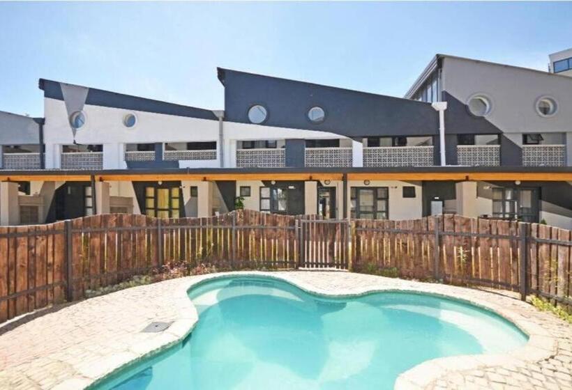 Общежитие The Genesis @ Craftsmannship