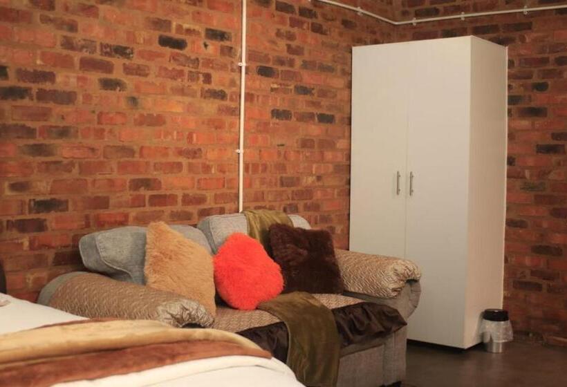 Общежитие The Genesis @ Craftsmannship