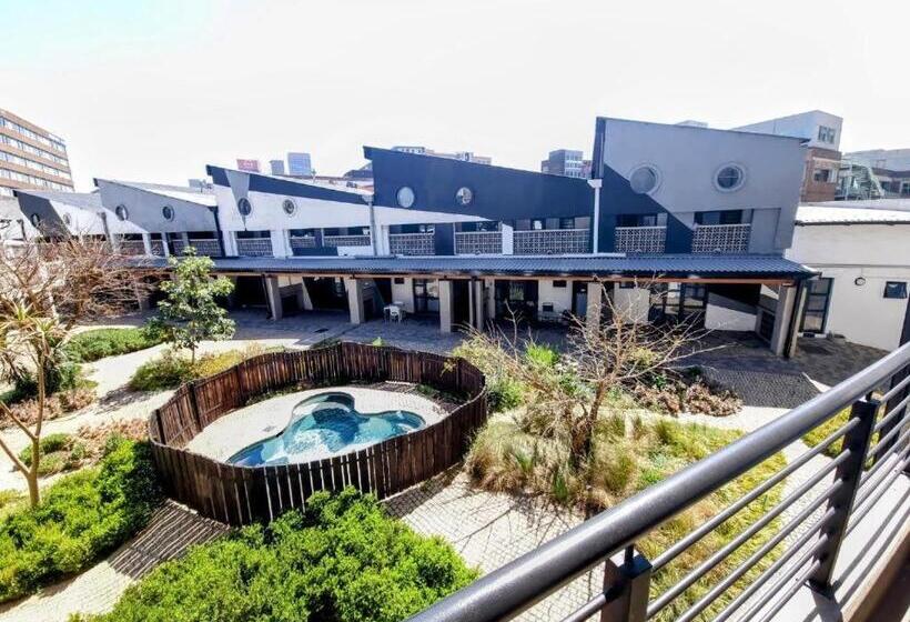 Общежитие The Genesis @ Craftsmannship