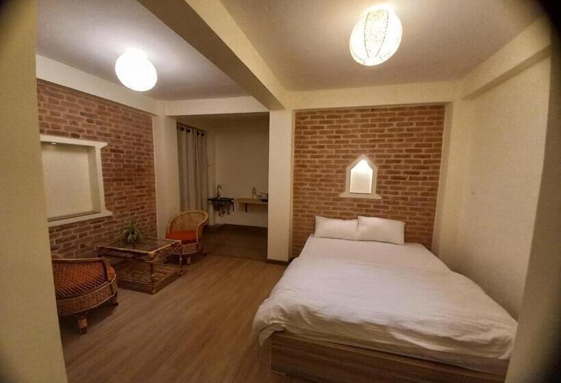 تختخواب و صبحانه Hiti Fusa