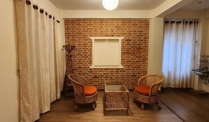 تختخواب و صبحانه Hiti Fusa