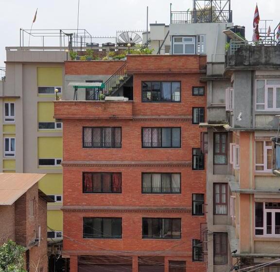 تختخواب و صبحانه Hiti Fusa