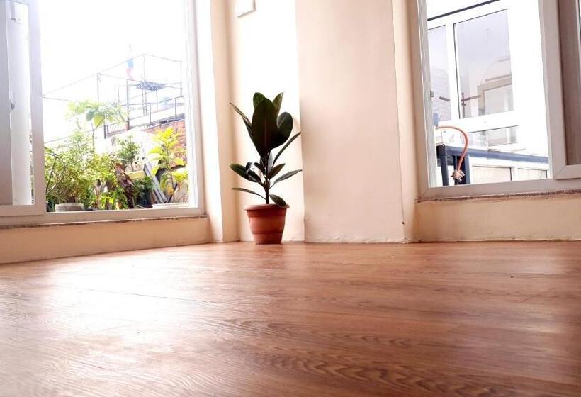 تختخواب و صبحانه Hiti Fusa