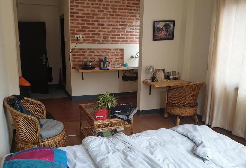 تختخواب و صبحانه Hiti Fusa