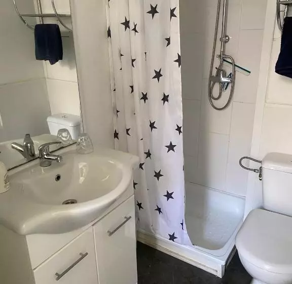 تختخواب و صبحانه Klooster Mariadal Maastricht   Borgharen