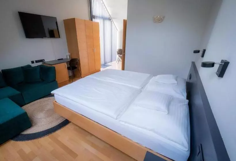 Aamiaismajoitus (B&B) Weingut & Gästezimmer Zillinger