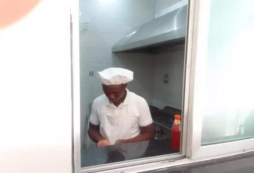 هتل Belmont Villas Mbale