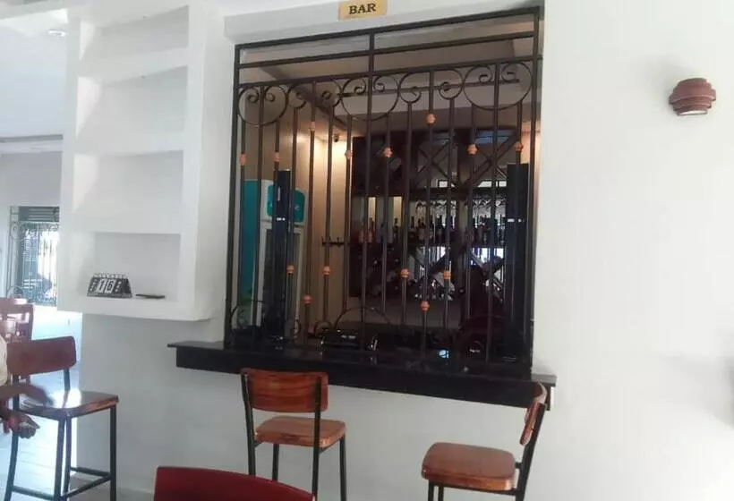 هتل Belmont Villas Mbale