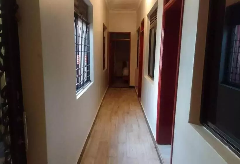 هتل Belmont Villas Mbale