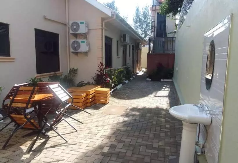 هتل Belmont Villas Mbale