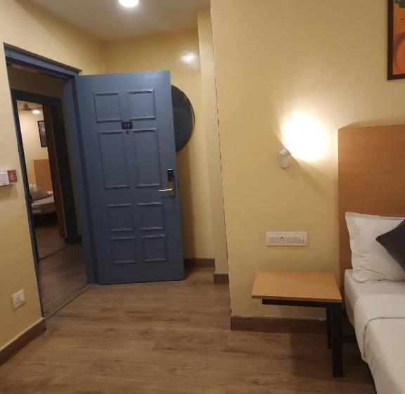 Hotel Consulate By Bookmeri