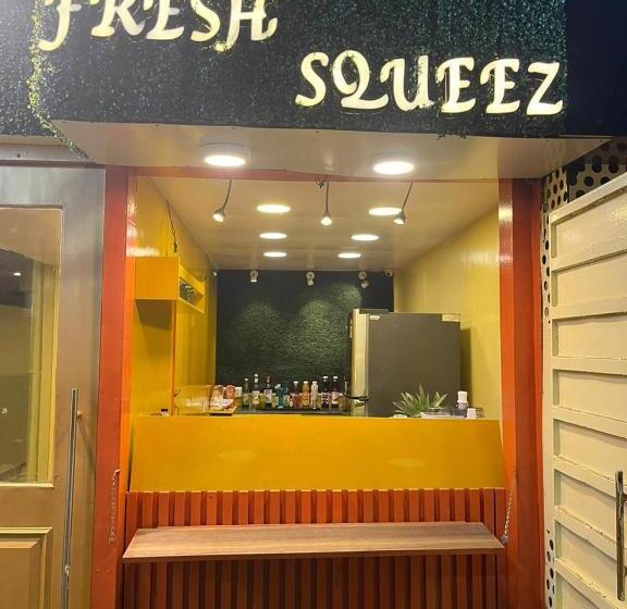 Hotel Consulate By Bookmeri