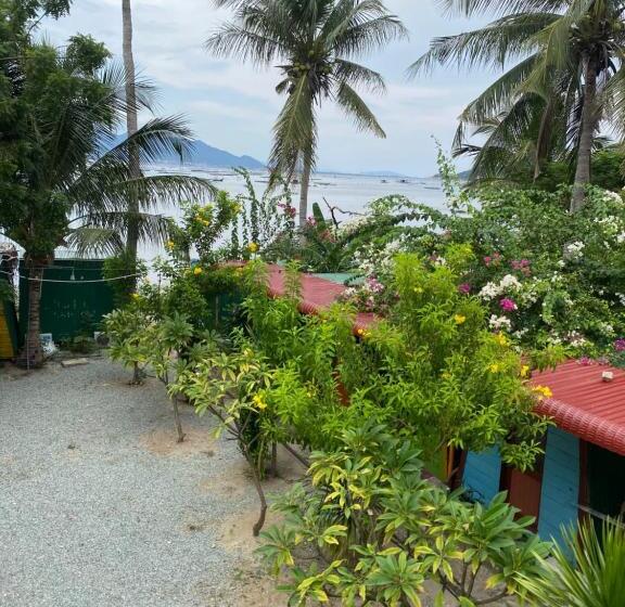 هتل کپسول Homestay Hoa Núi