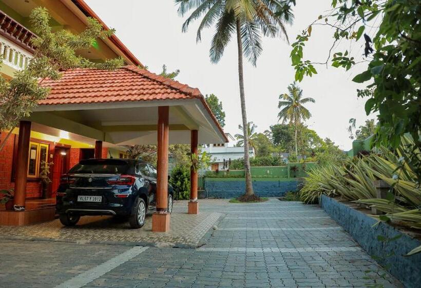 בית מלון כפרי Edakkal Home Stay