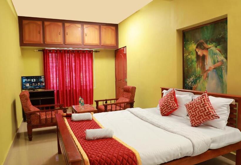 בית מלון כפרי Edakkal Home Stay