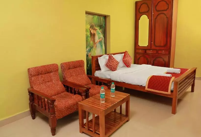 Hotelli Edakkal Home Stay