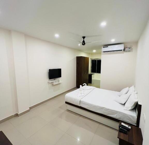 Hotel Heres Haut Residency