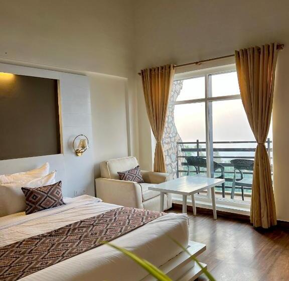 Hotel Himalayas By The Lake Hill   Mukteshwar