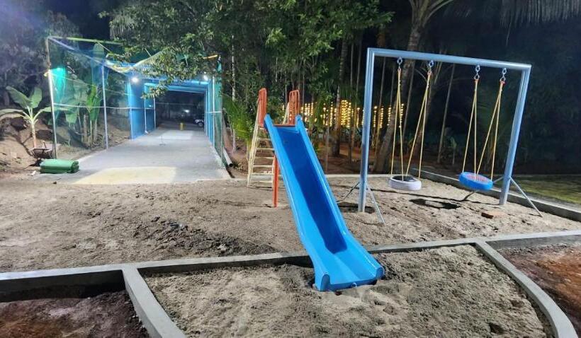 Отель Riverside Farm