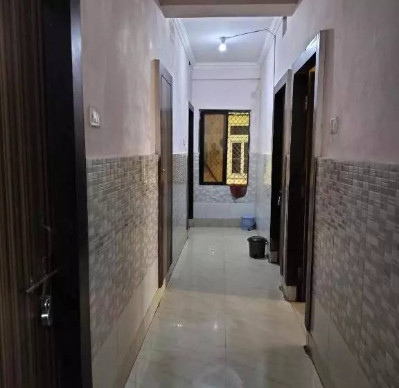 Hotel Samrat