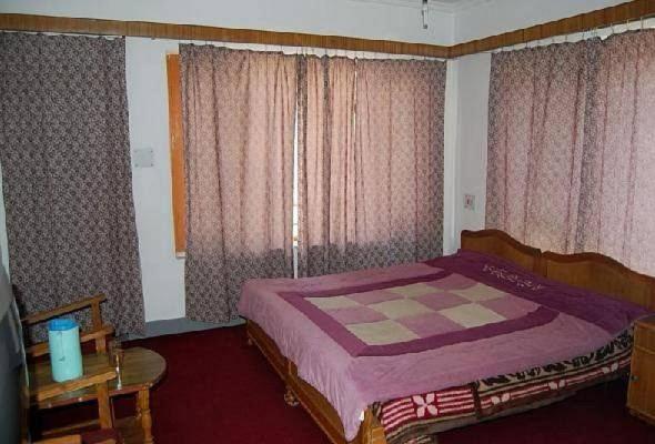 Hotel Seasons Palace