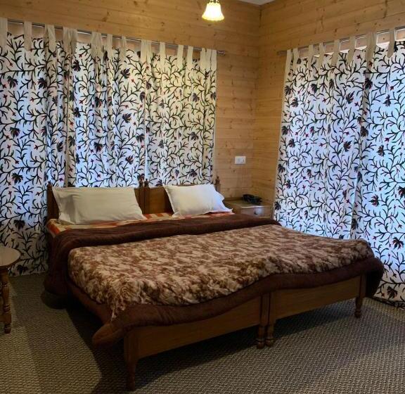 Hotel Seasons Palace