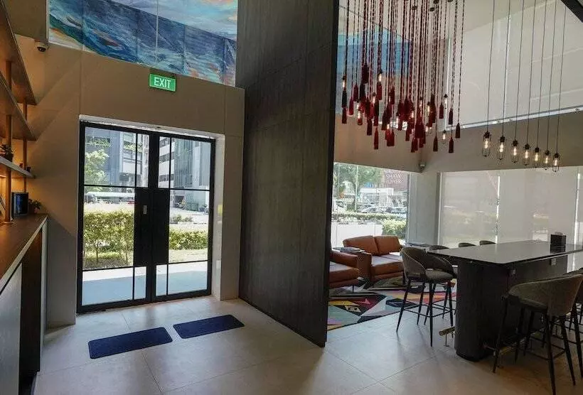 هتل St Signature Bugis Middle,dayuse,9 Hours 9am 6pm