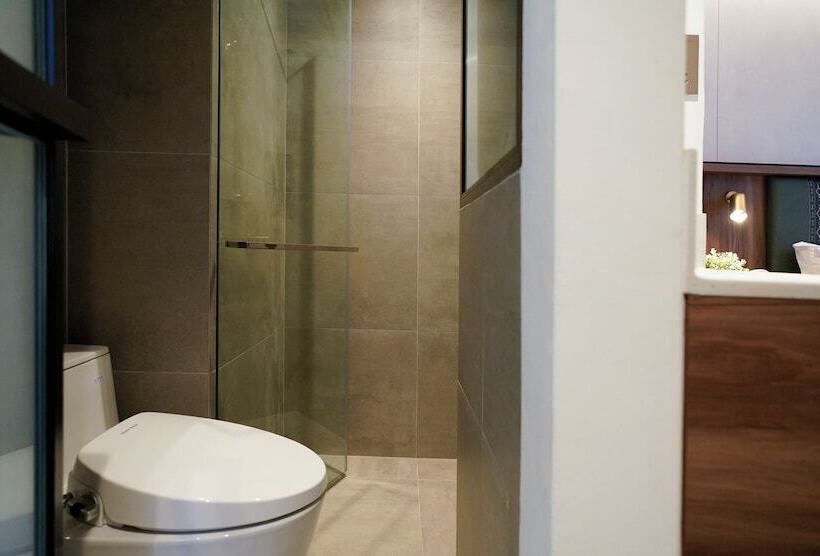 هتل St Signature Bugis Middle,dayuse,9 Hours 9am 6pm